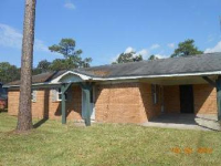 5525 Bay Ave, Moss Point, MS 39563 