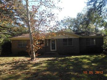 9924 Foxshire Dr, Moss Point, MS 39562 
