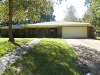 105 Woodgate Dr, Brandon, MS 39042 
