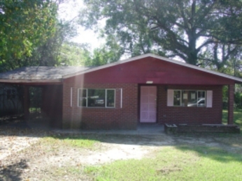 305 1/2 Willis Ave, Hattiesburg, MS 39401 