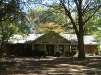 4050 Red Oaks Dr, Horn Lake, MS 38637 