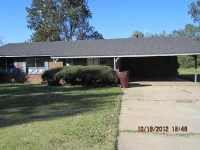 213 Meadowbrook Rd, Greenwood, MS 38930 