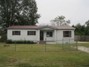 15136 Curtis Smith Rd, Moss Point, MS 39562 
