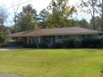 302 Marion St, Collins, MS 39428 