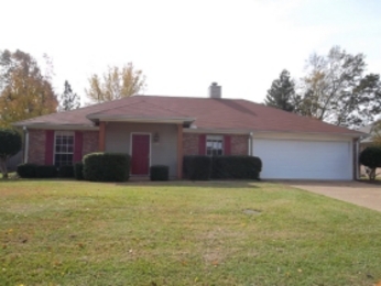 305 White Oak Dr, Brandon, MS 39047 