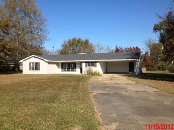 124 Reeves Rd, Columbus, MS 39702 