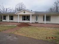 694 Strayhorn Lake Drive, Sarah, MS 38665 