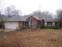 2115 Reagan Dr, Tupelo, MS 38801 