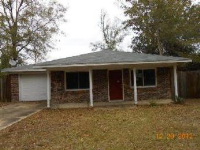709 Pine Hills Rd, Ocean Springs, MS 39564 