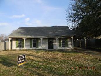 3680 Heathcliff Dr, Horn Lake, MS 38637 