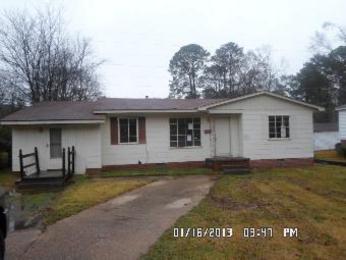 820 Combs St, Jackson, MS 39204 