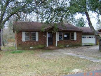 919 Branton Ave, Columbia, MS 39429 