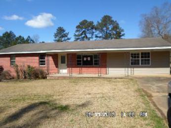 936 Pinehill Cir, Carthage, MS 39051 