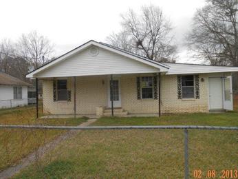 511 3rd St, Picayune, MS 39466 