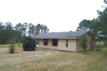 349 Herrin Dees Rd, Collins, MS 39428 