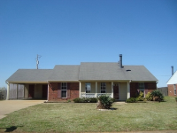122 Dogwood Dr, Senatobia, MS 38668 