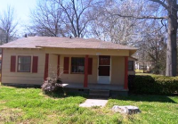 406 3rd Ave N, Greenwood, MS 38930 
