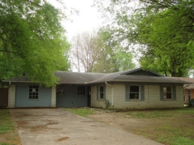 2151 Colonial Hills, Southaven, MS 38671 