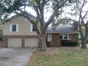 209 Glen Eagles Dr, Ocean Springs, MS 39564 