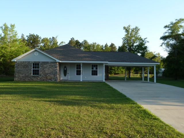 7404 Laetner Dr, Moss Point, MS 39562 