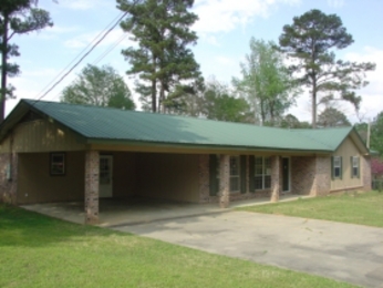 1219 Alta Vista Dr, Laurel, MS 39440 