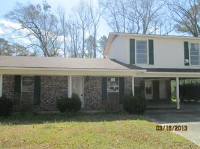 100 Yawn St, Collins, MS 39428 