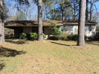 2742 Pinedale St, Jackson, MS 39204 