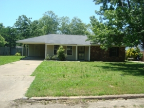 6265 Shady Glen Cv, Horn Lake, MS 38637 