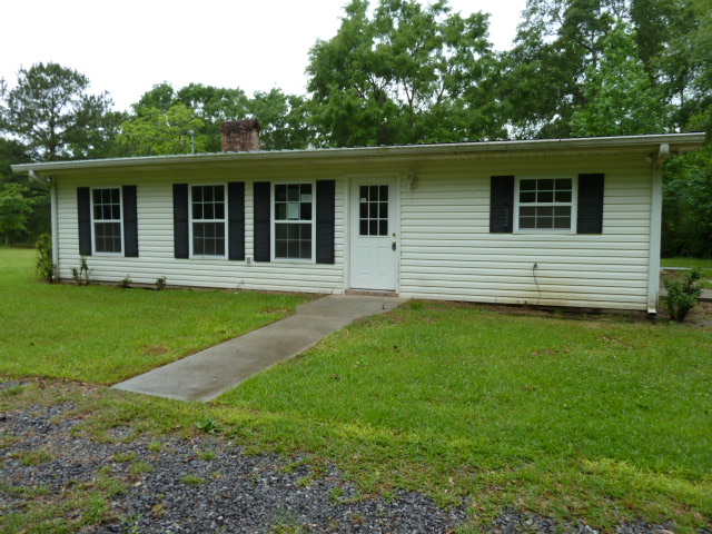 1727 Bouie Rd, Carriere, MS 39426 