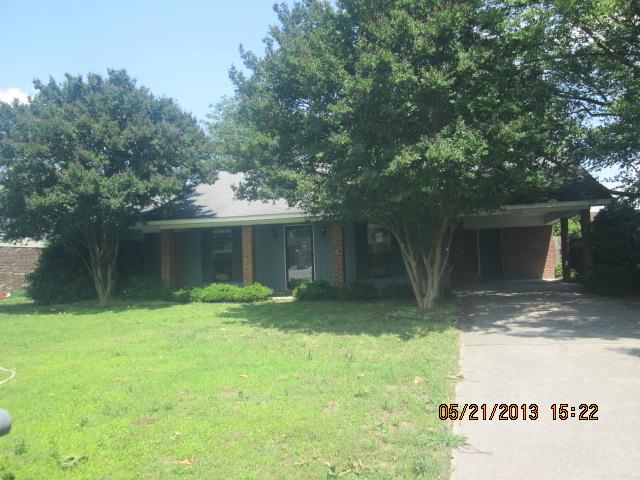 1580 Debra Drive, Greenville, MS 38703 