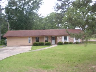 819 Roosevelt St, Forest, MS 39074 