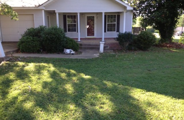 301 Jacinto Rd, Booneville, MS 38829 
