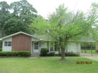 3055 Oak Forest Dr, Jackson, MS 39212 