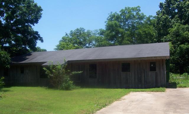 45 Deerfield Road, Greenville, MS 38701 