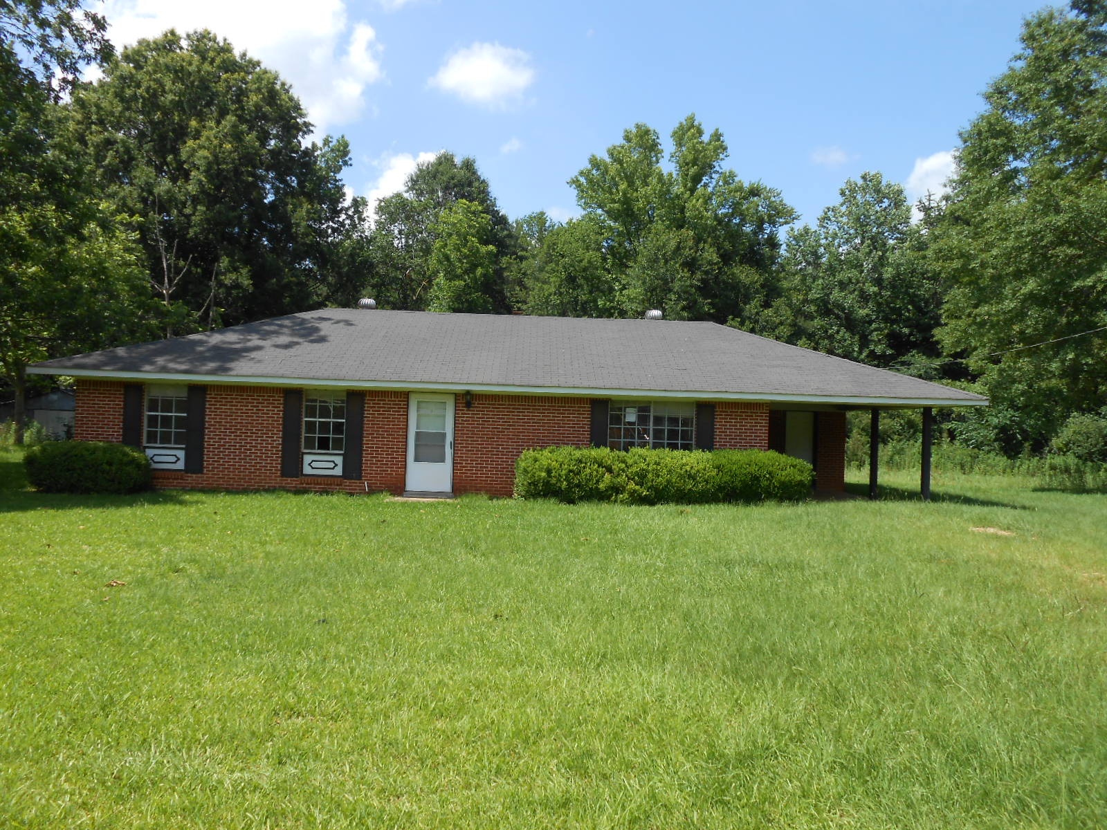 429 Mcphail Rd, Carthage, MS 39051 