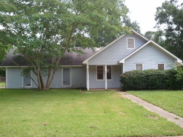 3882 Lost Lake Cir, Jackson, MS 39212 