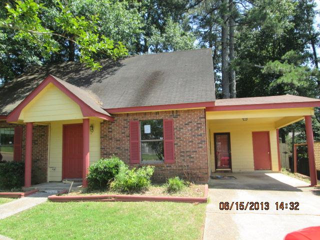 1237 Anna Lisa Ln, Jackson, MS 39204 
