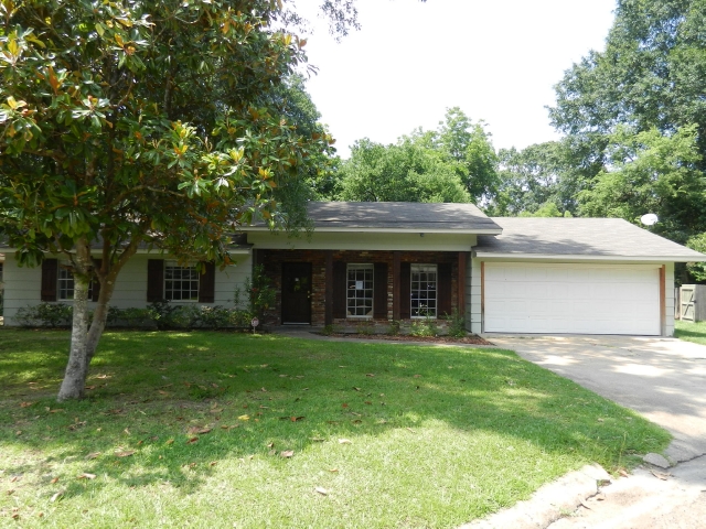 5761 Beechcrest Ct, Jackson, MS 39211 