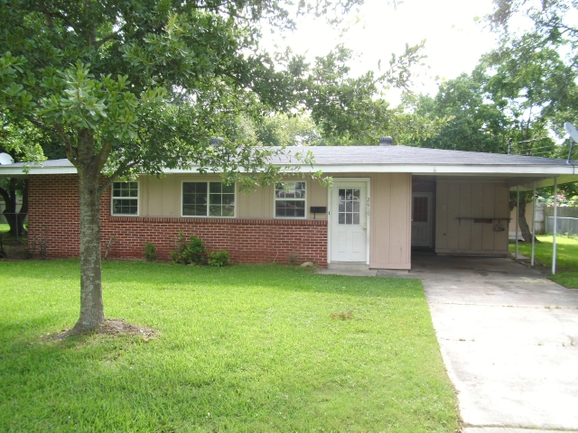 2610 14th Street, Pascagoula, MS 39567 