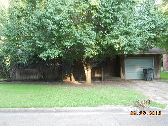 210 Rhodes Drive, Vicksburg, MS 39180 