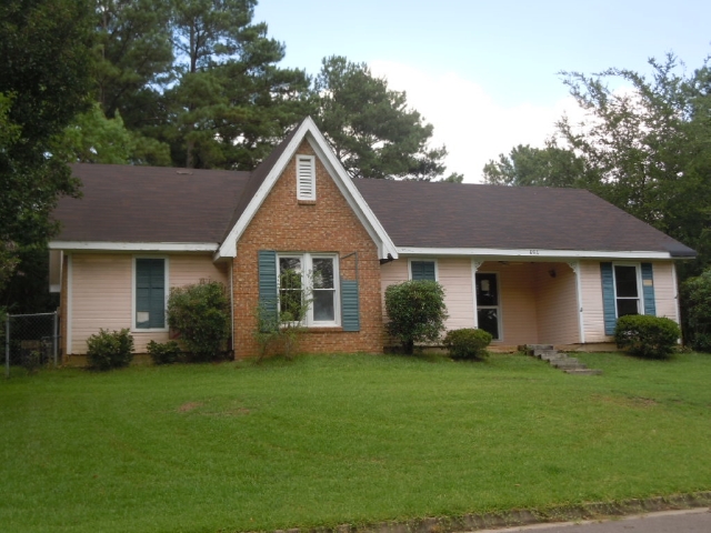 694 Greenfield Dr, Ridgeland, MS 39157 