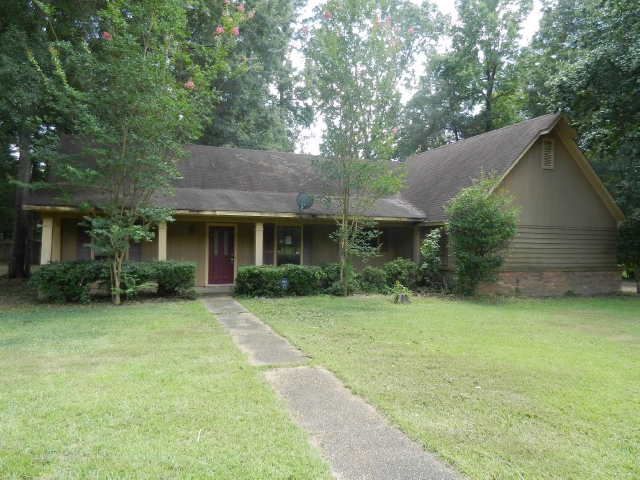 8 Kee Court, Jackson, MS 39212 