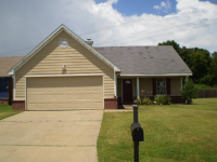 2912 Churchwell Dr, Horn Lake, MS 38637 