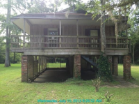 1928 Pascagoula River Rd, Moss Point, MS 39562 