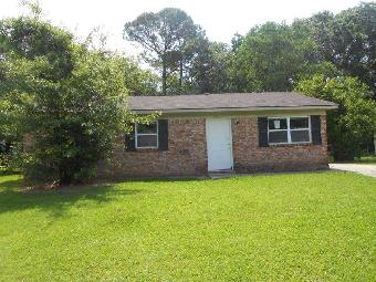 220 Barbara Cir, Ocean Springs, MS 39564 