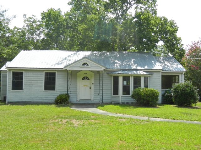 152 Jackson Street, Hazlehurst, MS 39083 