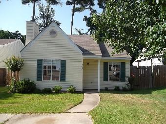 303 North Grove Cir, Brandon, MS 39047 