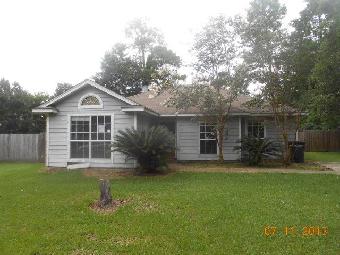 2921 Poplar Ln, Ocean Springs, MS 39564 