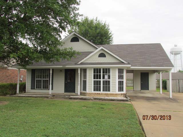 10087 Palmer Dr, Olive Branch, MS 38654 