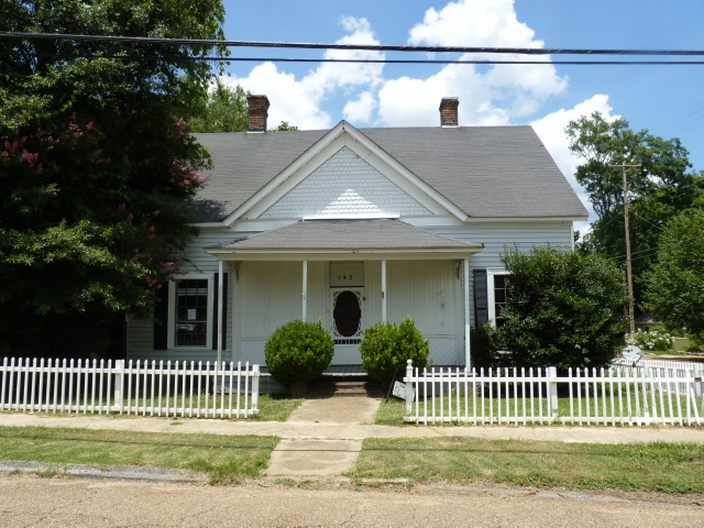 145 E Myrtle Street, Magnolia, MS 39652 